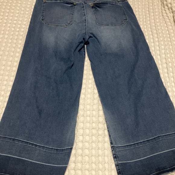 Democracy Blue Wide Leg Jeans - Picture 9 of 11